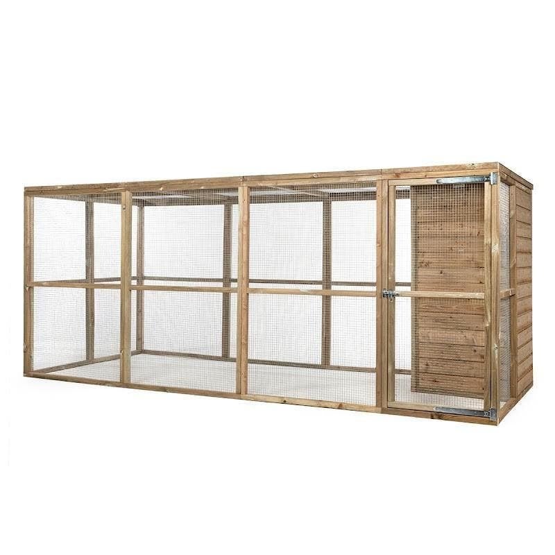 Houten Kippenren Iris met nachthok