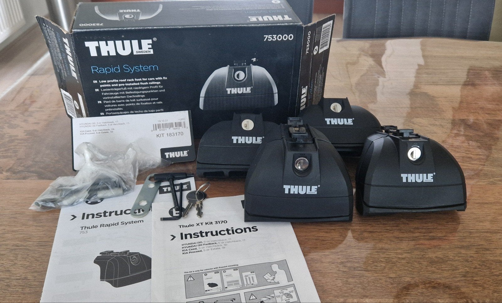 Thule Rapid System 753 met Thule Kitset 3170, Auto diversen, Dakdragers, Verzenden, Zo goed als nieuw