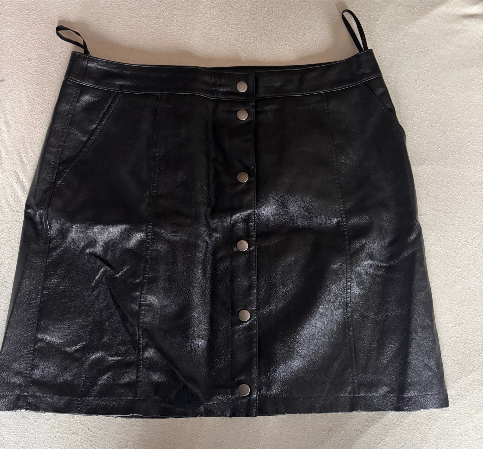 Vero Moda Zwart Imitatie Leren Rokje Maat L, Kleding | Dames, Rokken, Zwart, Maat 42/44 (L), Ophalen of Verzenden, Zo goed als nieuw