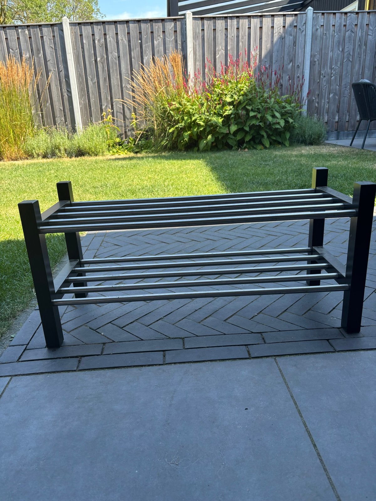 Schoenenrek Tjusig (Ikea) - Zwart/Metaal (2stuks), Huis en Inrichting, Kasten | Schoenenrekken, Ophalen, Gebruikt