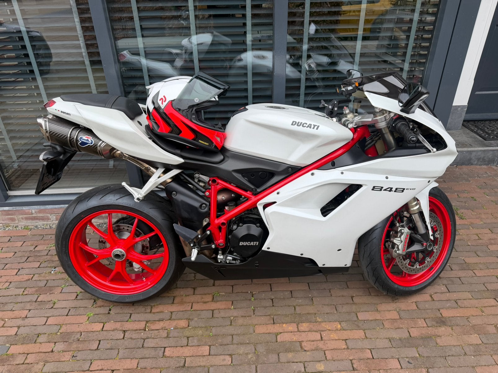 Ducati 848 EVO - Sportieve en krachtige motor weinig km's!!!, Motoren, Motoren | Ducati, Sportuitlaat, 2 cilinders, 849 cc, Occasion