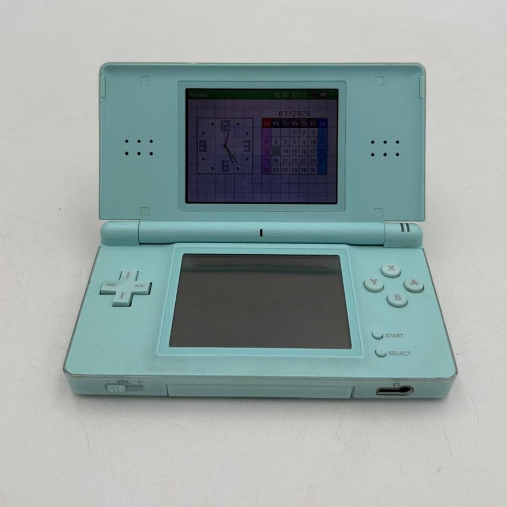 Nintendo DS Lite met oplader lichtblauw - Prima staat, Spelcomputers en Games, Games | Nintendo DS, Nintendo, Zo goed als nieuw