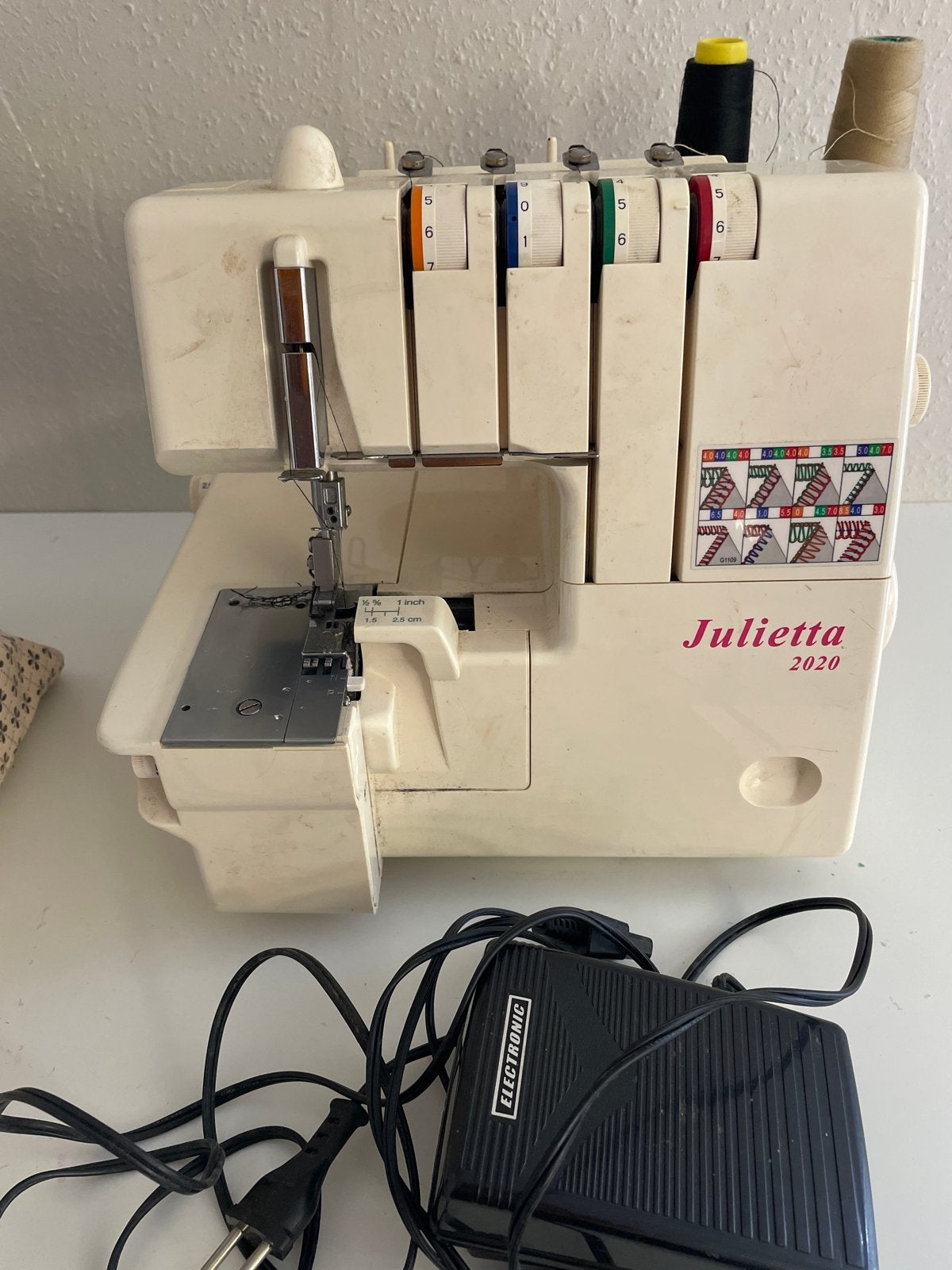 Juliëtta 2020 Lockmachine met accessoires, Ophalen of Verzenden, Gebruikt, Lockmachine, Overige merken