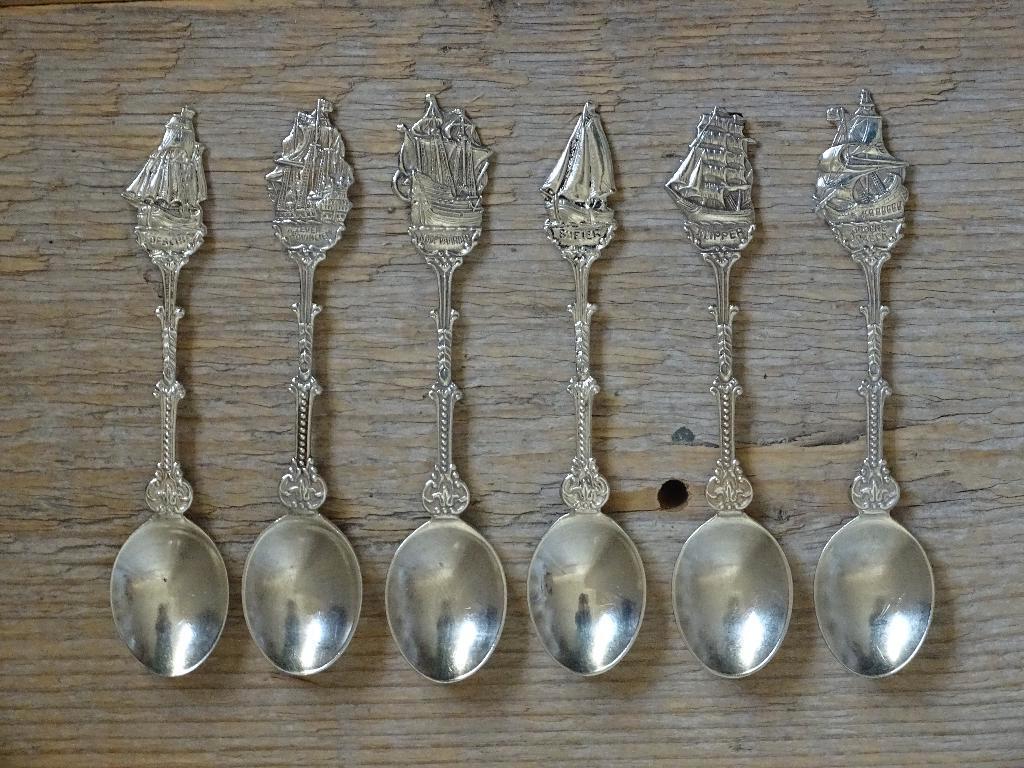 6x Theelepeltje, D.E. Zeilschepen, verzilverd, gaaf, Antiek en Kunst, Antiek | Bestek, Ophalen of Verzenden