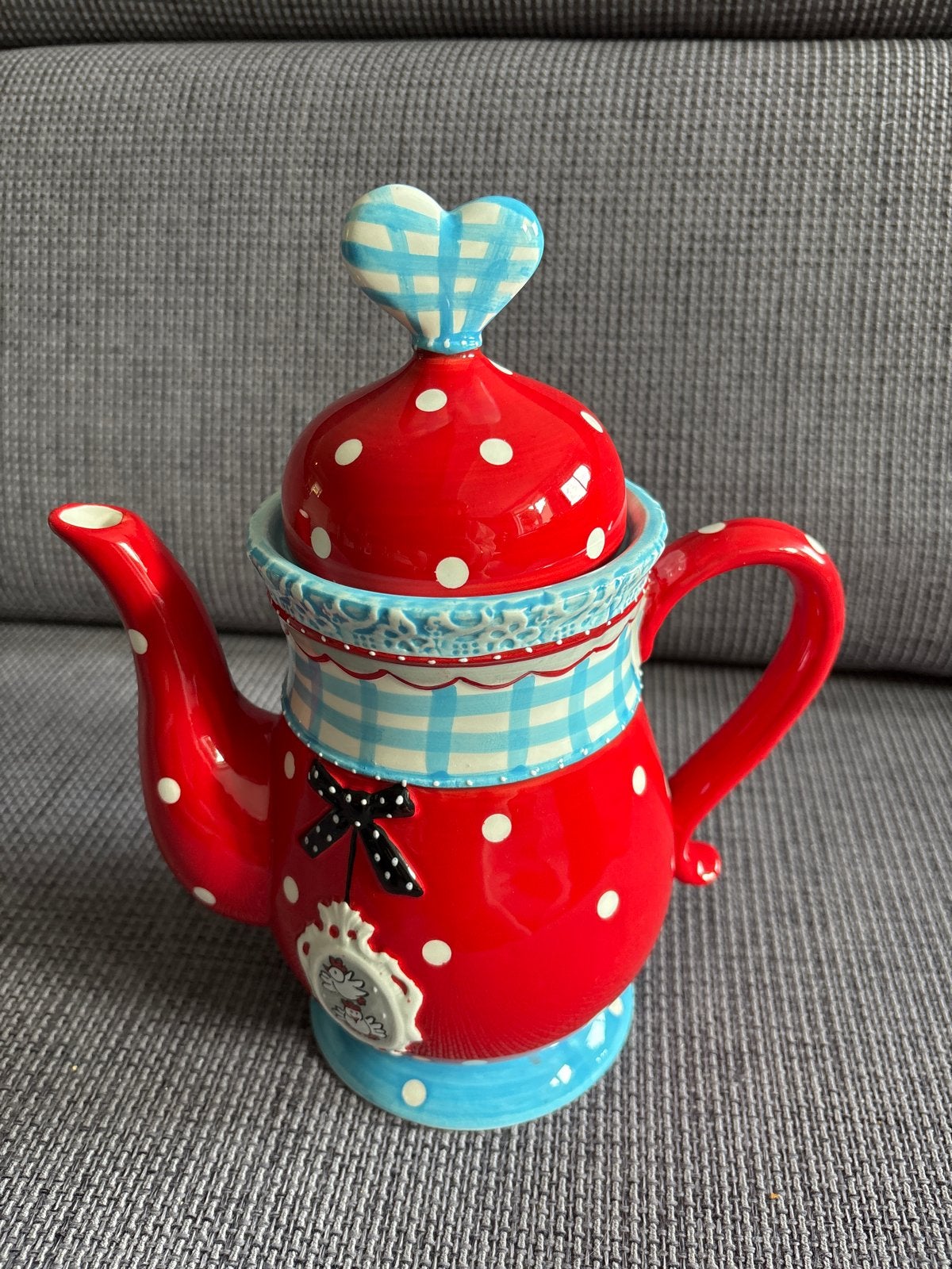 Studio Koekepeer theepot Viva La Vida rood met stippen, Overige merken, Keramiek, Ophalen of Verzenden, Zo goed als nieuw
