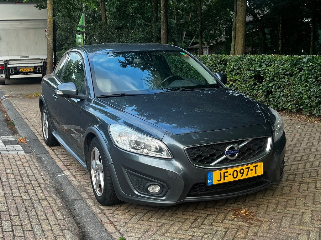 Volvo C30 D2 84KW 2011 Grijs, Auto's, Voorwielaandrijving, 1254 kg, 4 cilinders, Sound system