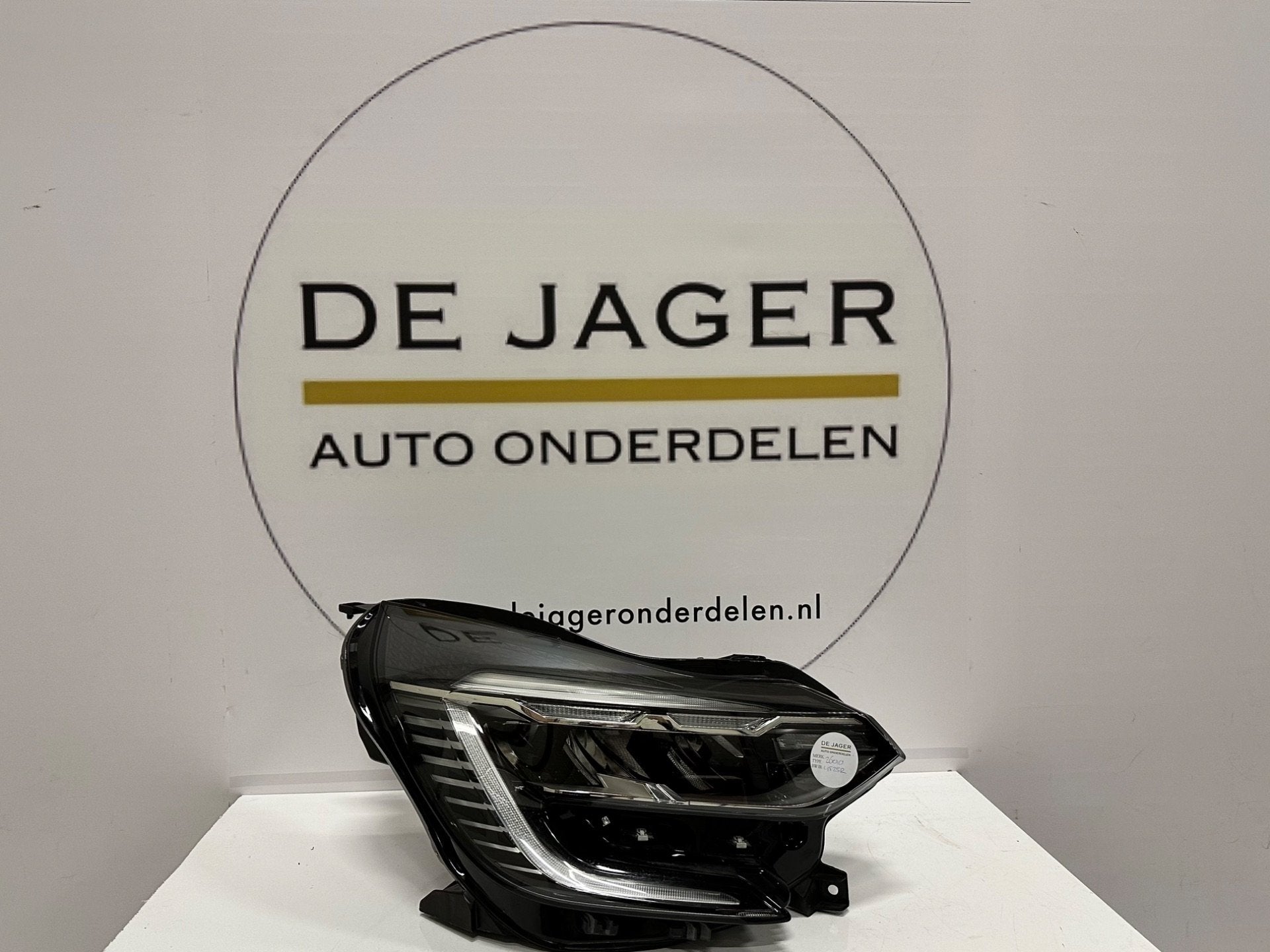 RENAULT CAPTUR II KOPLAMPEN SET LED PURE VISION, Renault Group, Gebruikt, Contact.group@renault.com, Renault