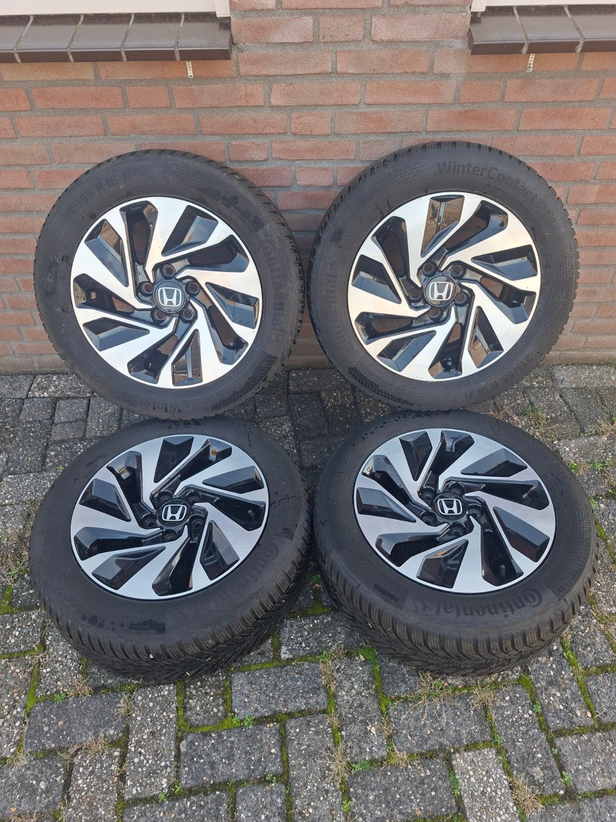 Honda Civic met Continental Winterbanden., Auto-onderdelen, 16 inch, Banden en Velgen, Personenwagen, Gebruikt