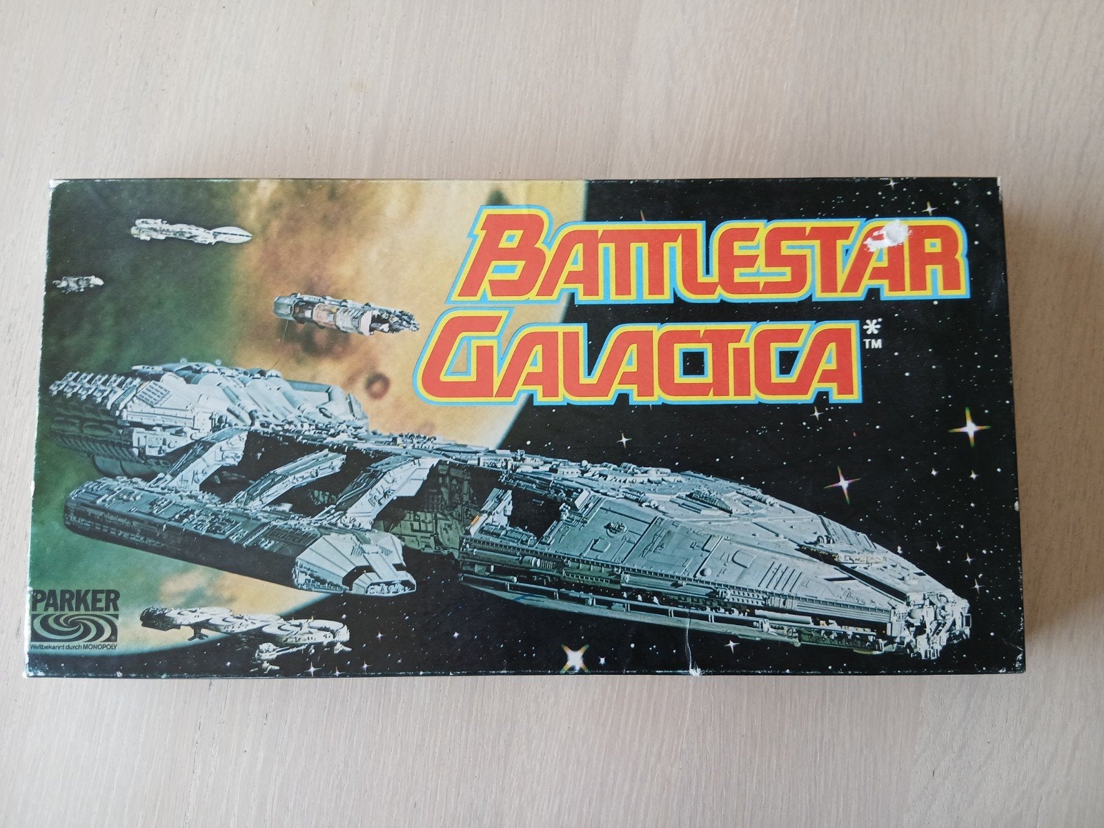 Battlestar Galactica Bordspel - Klassiek Sci-Fi Avontuur, Vijf spelers of meer, Verzenden, Gebruikt, Parker