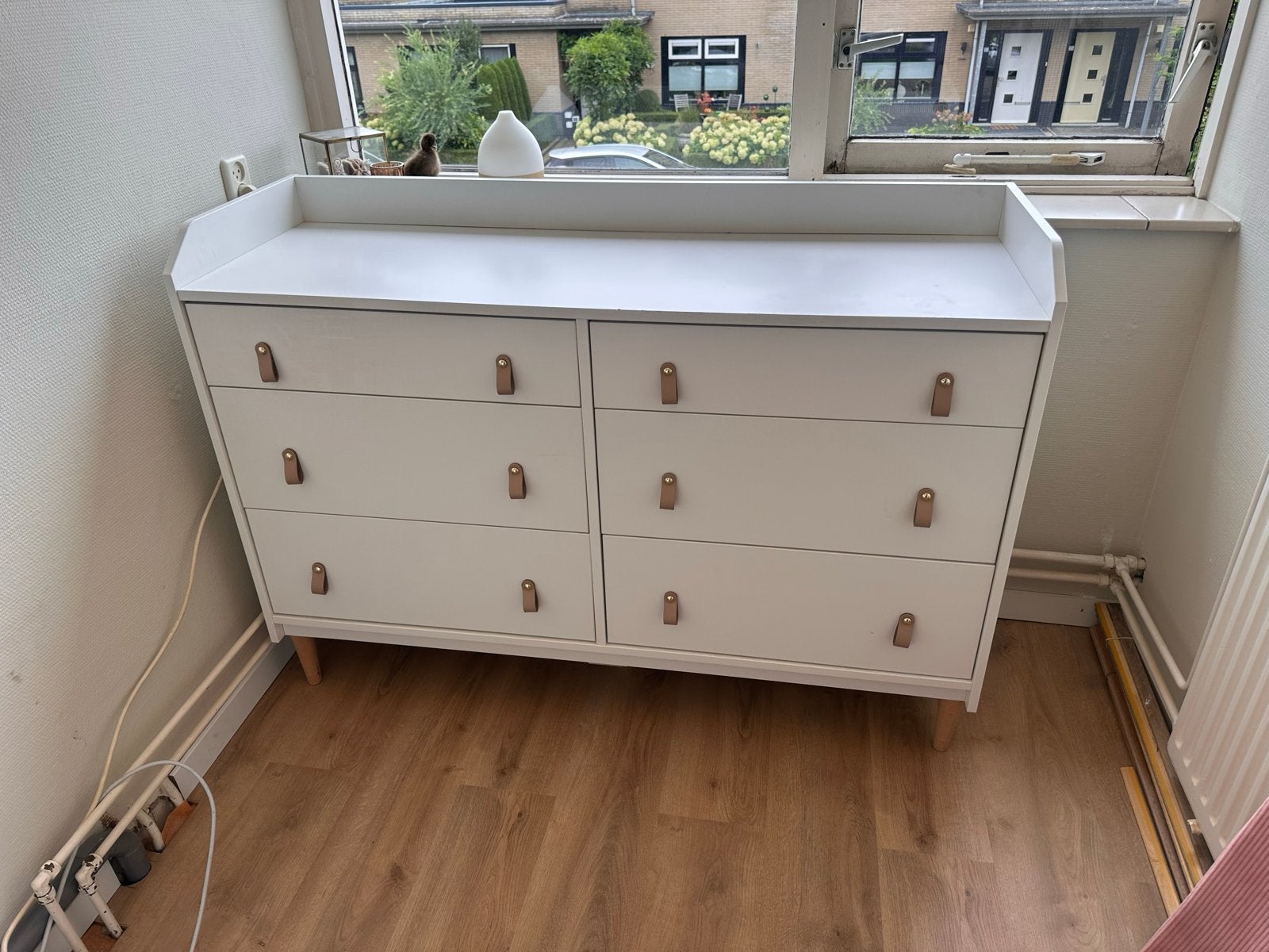 IKEA Hauga ladekast / Commode, Ophalen, 50 tot 70 cm, 105 cm of meer, Voetruimte