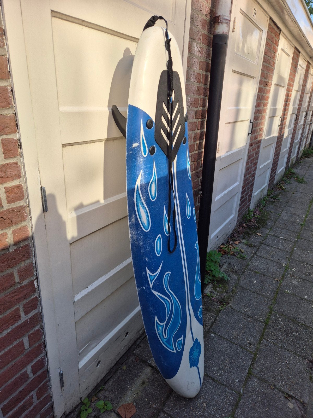 Foto 3 van Surfboard 160 cm met 3 vinnen en leash – beginners / jeugd