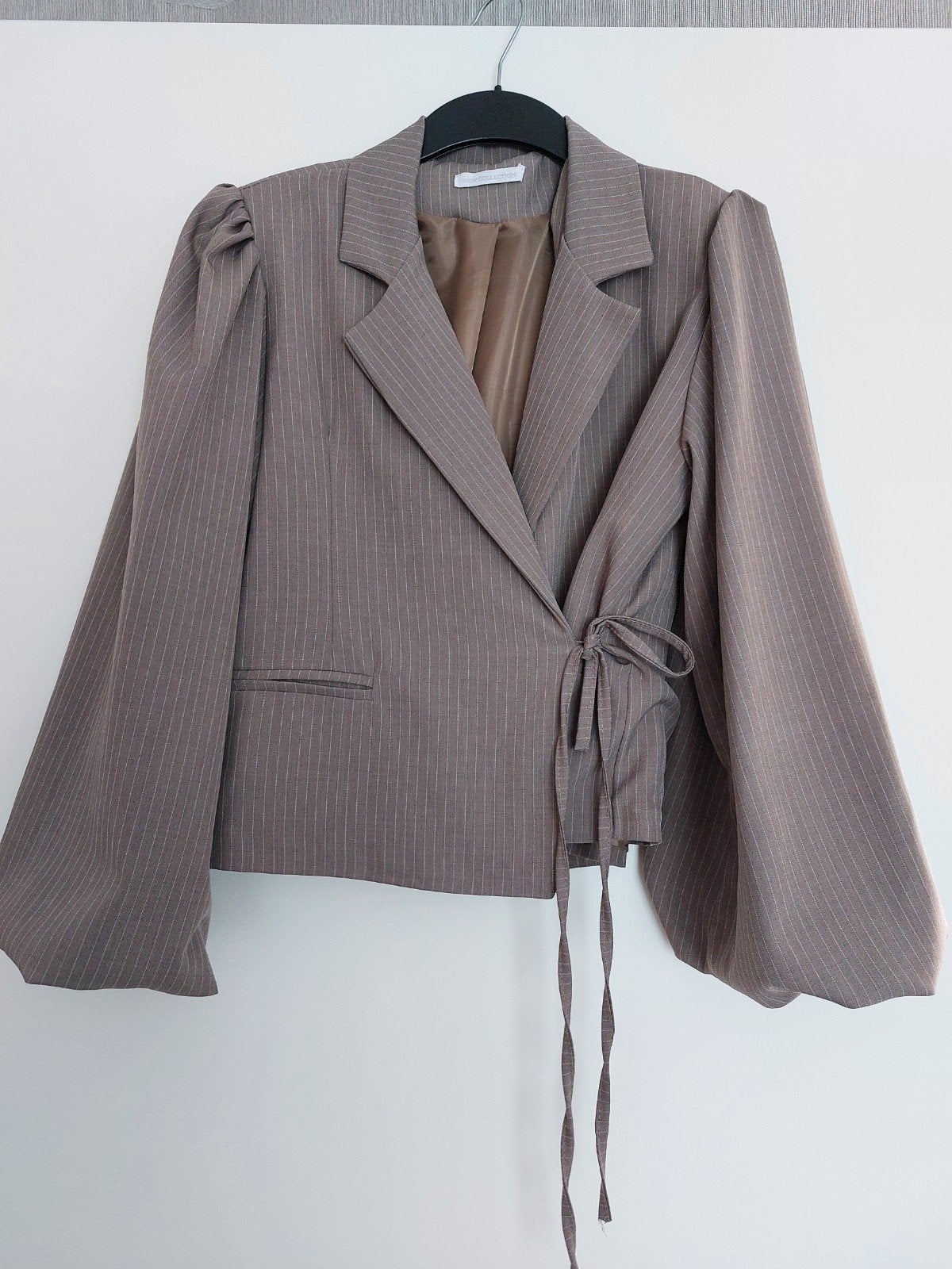 PRACHTIGE BLAZER MAAT 38, Kleding | Dames, Jasjes, Kostuums en Pakken, Ophalen of Verzenden, Zo goed als nieuw, Maat 38/40 (M)