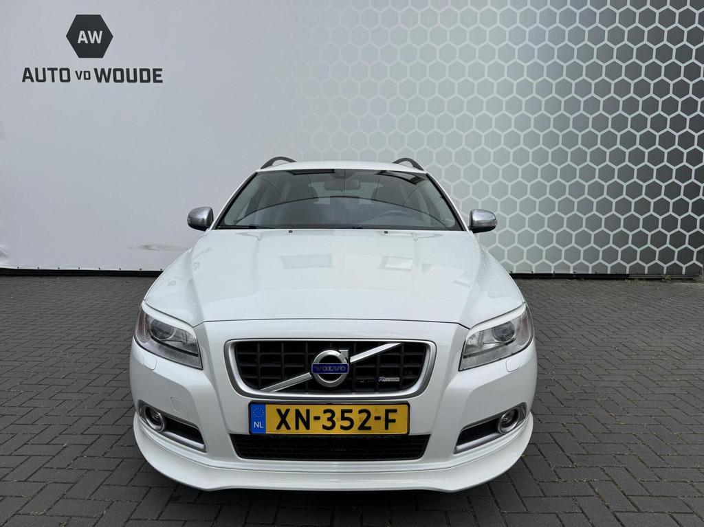 Volvo V70 2.5T Summum Leer Xenon R design Trekhaak Stoelverw, Auto's, Euro 5, Gebruikt, Handgeschakeld, 1600 kg