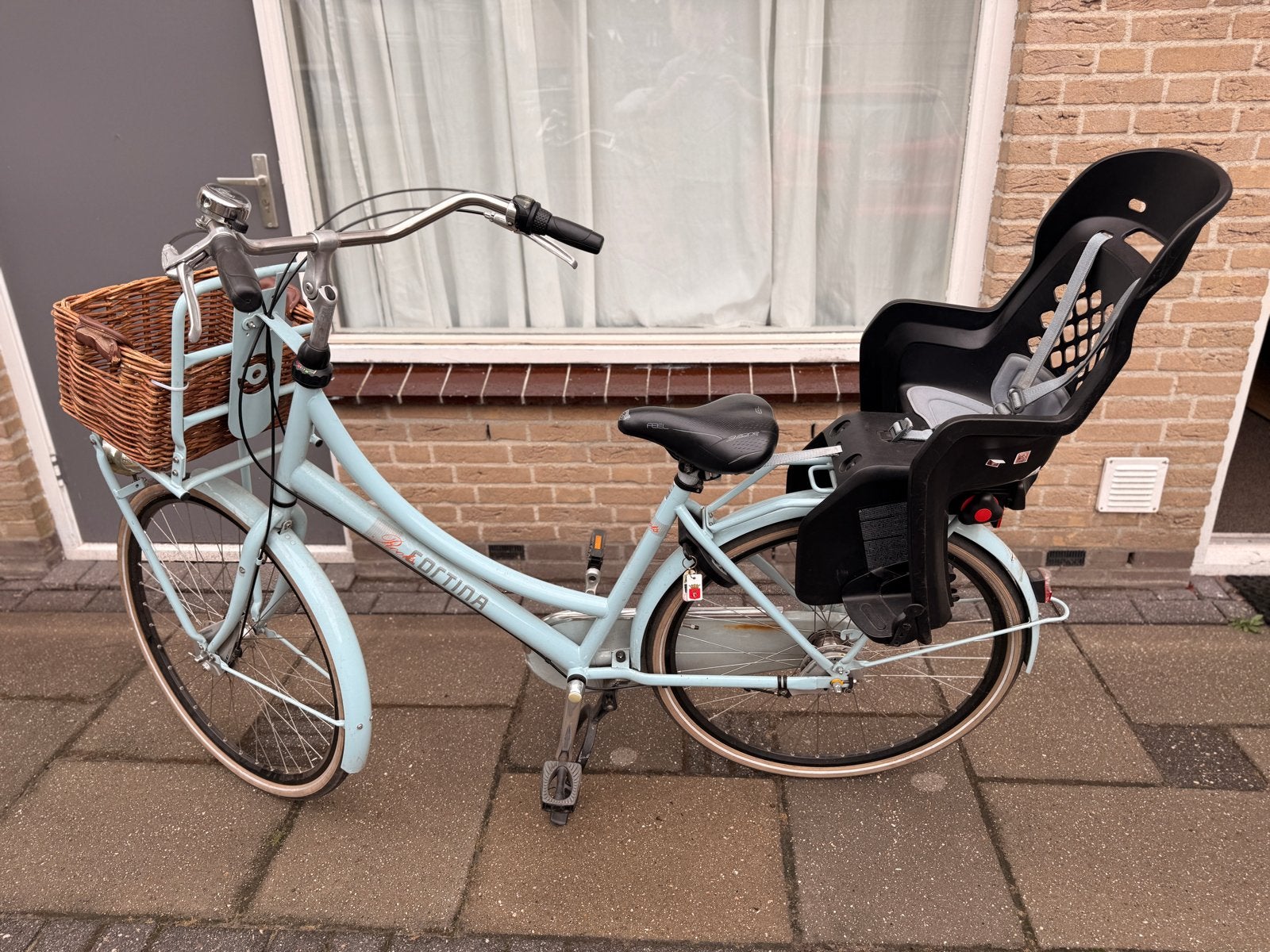 Foto 3 van Cortina Roots Transportfiets met 2 kinderzitjes