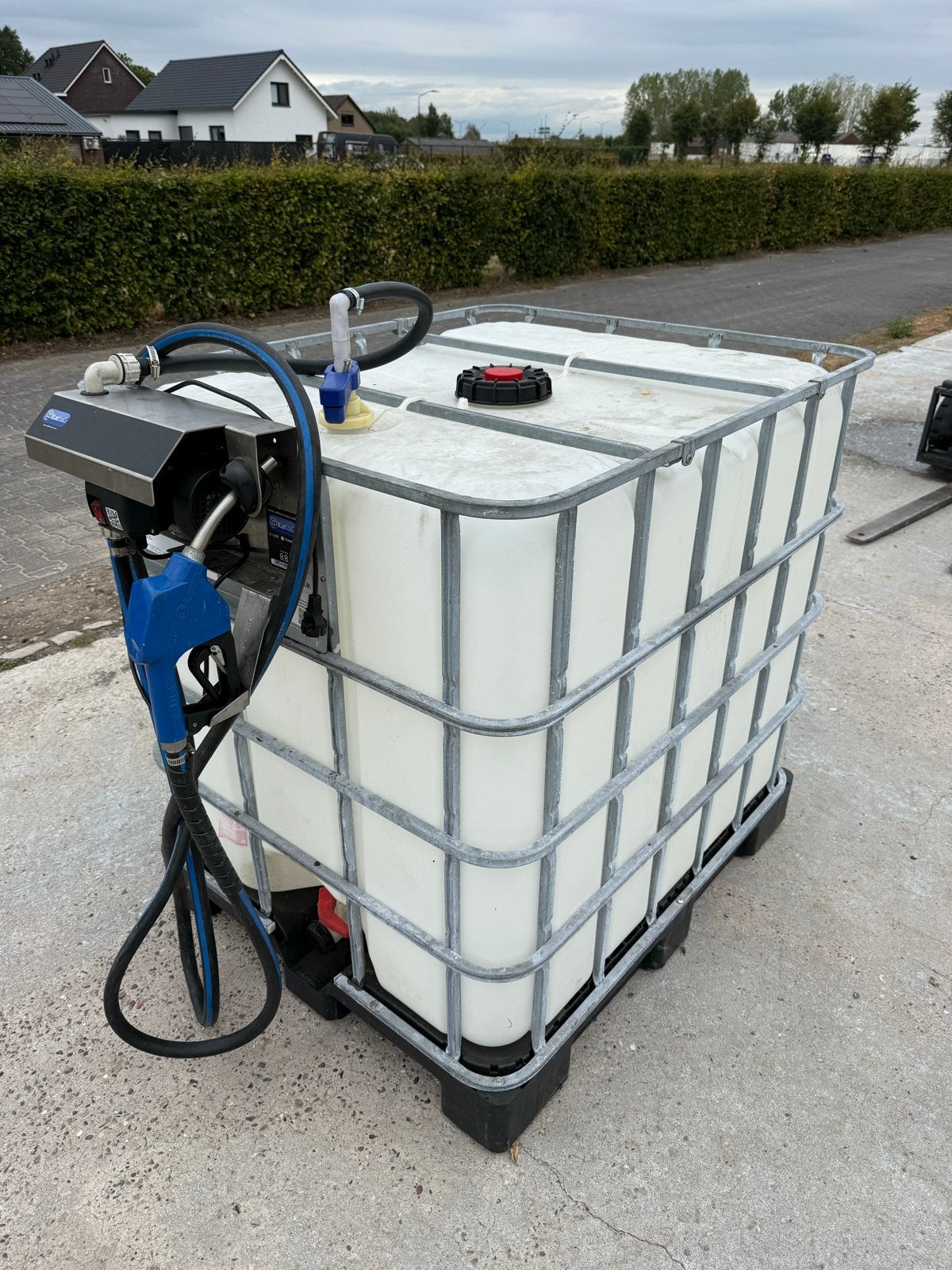 Leeg AdBlue IBC vat met pomp - Bluetools E-Line, Ophalen, Gebruikt, 100 cm of meer, 60 cm of meer