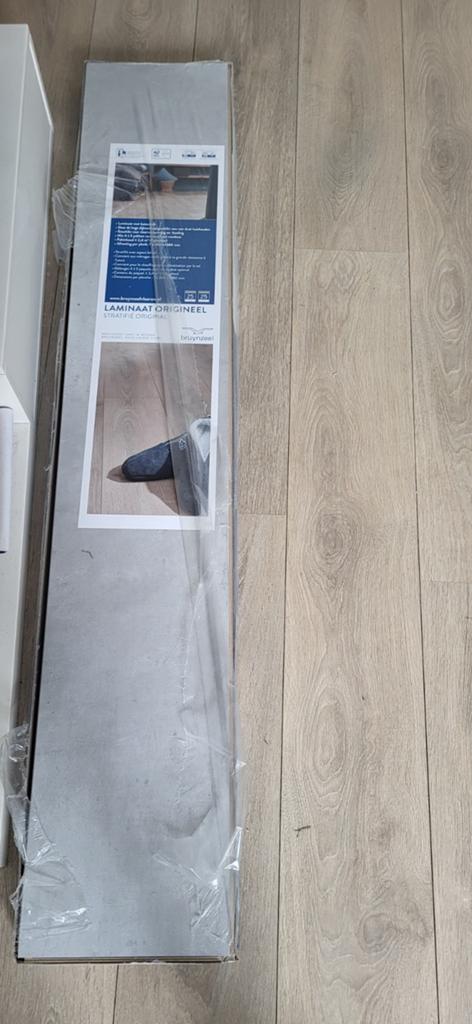 Bruynzeel Laminaat licht beton - Nieuw in verpakking, Ophalen, 50 tot 150 cm, Nieuw, 10 tot 30 cm