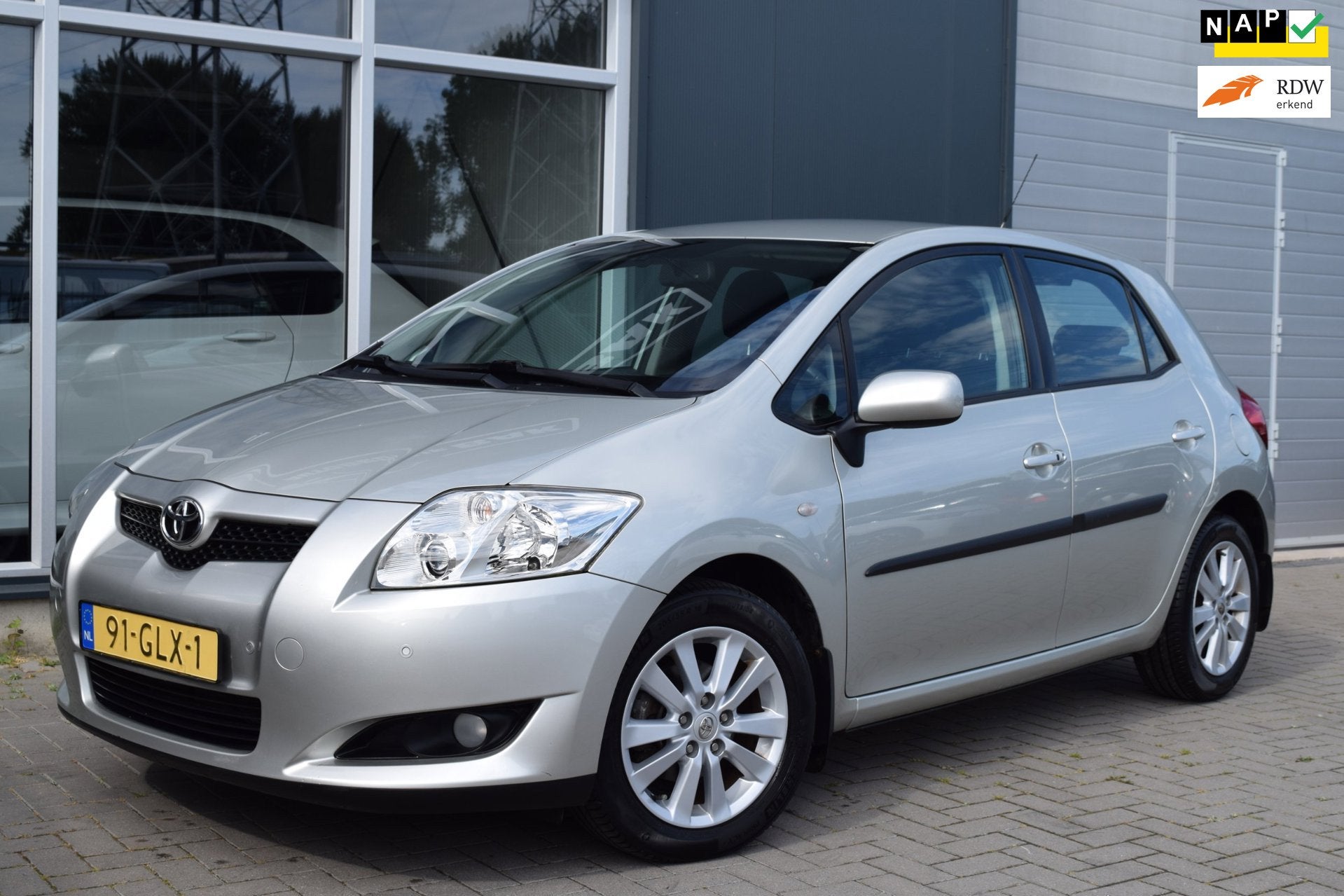 Toyota Auris 1.6-16V Luna | ¹ste eigenaar | NAP + APK 7-202, Voorwielaandrijving, Gebruikt, Zwart, 4 cilinders