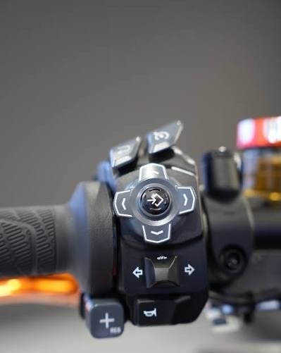 Gezocht KTM Superduke 1290 1390 stuurknoppen, Ophalen of Verzenden, Gebruikt