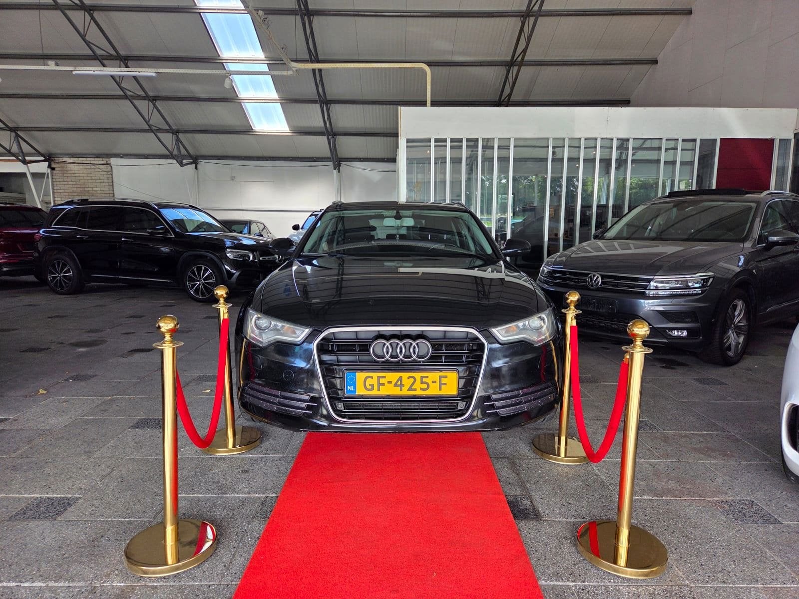 Audi A6 Avant 2.0 TDI AUTOMAAT RS6 ALU VELGEN !, Auto's, Euro 5, Gebruikt, 4 cilinders, Zwart
