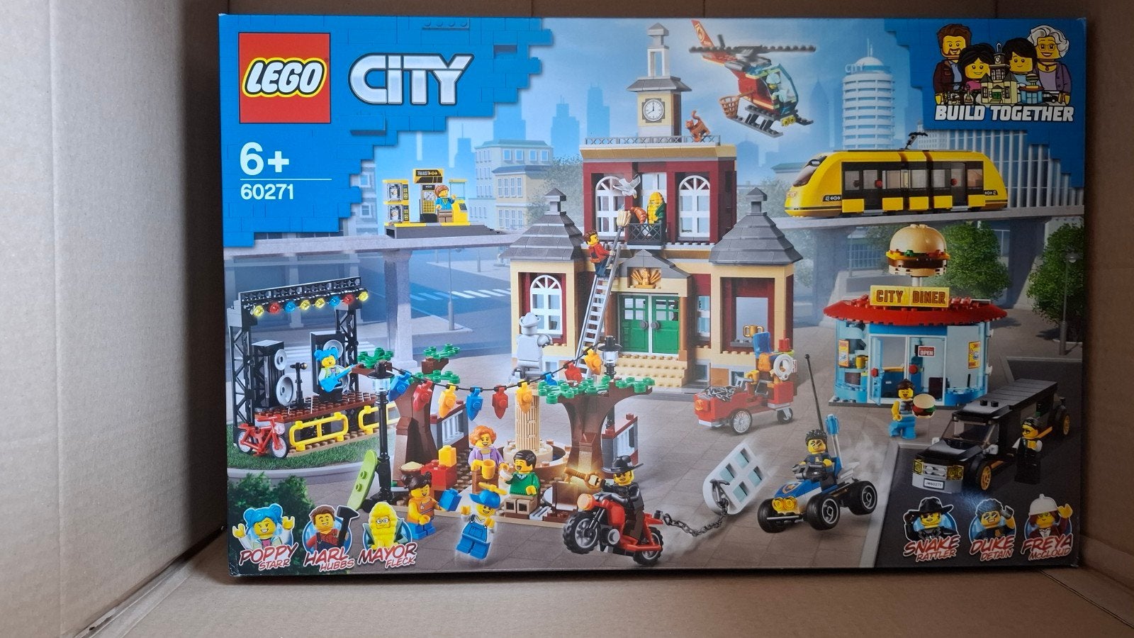 LEGO City 60271 Hoofdplein - Nieuw in doos, Kinderen en Baby's, Speelgoed | Duplo en Lego, City, Lego, Nieuw, Ophalen of Verzenden