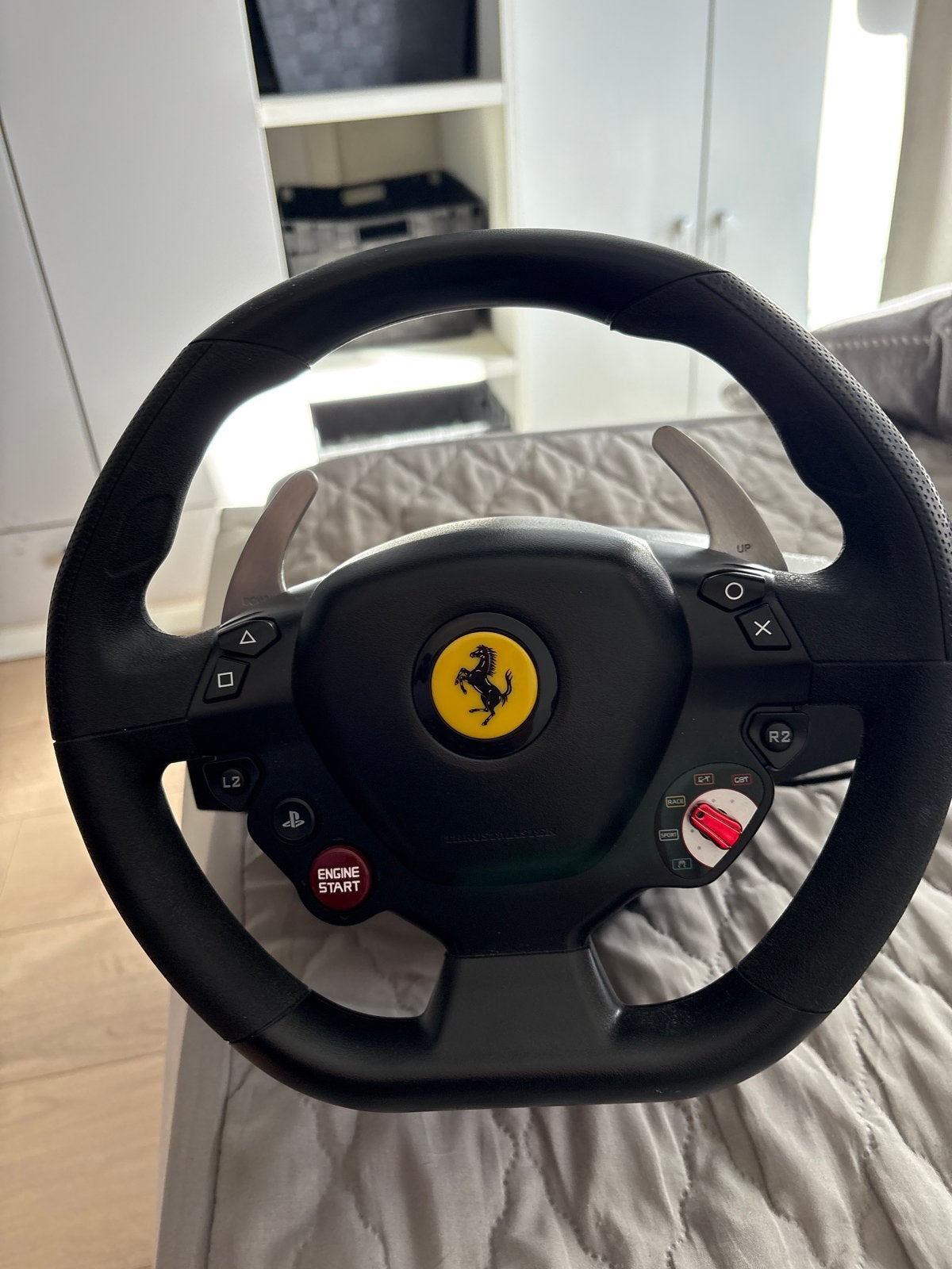 Thrustmaster Ferrari racestuur voor PlayStation, Ophalen, Racestuur, PlayStation, Zo goed als nieuw