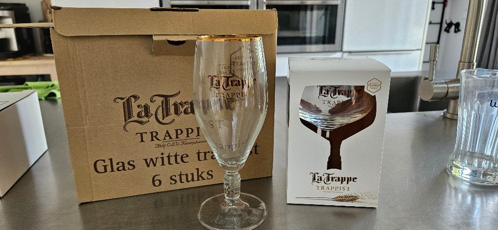 Bierglazen - la Trappe/ Wiekse Witte, Ophalen, Zo goed als nieuw, Glas of Glazen, La Trappe