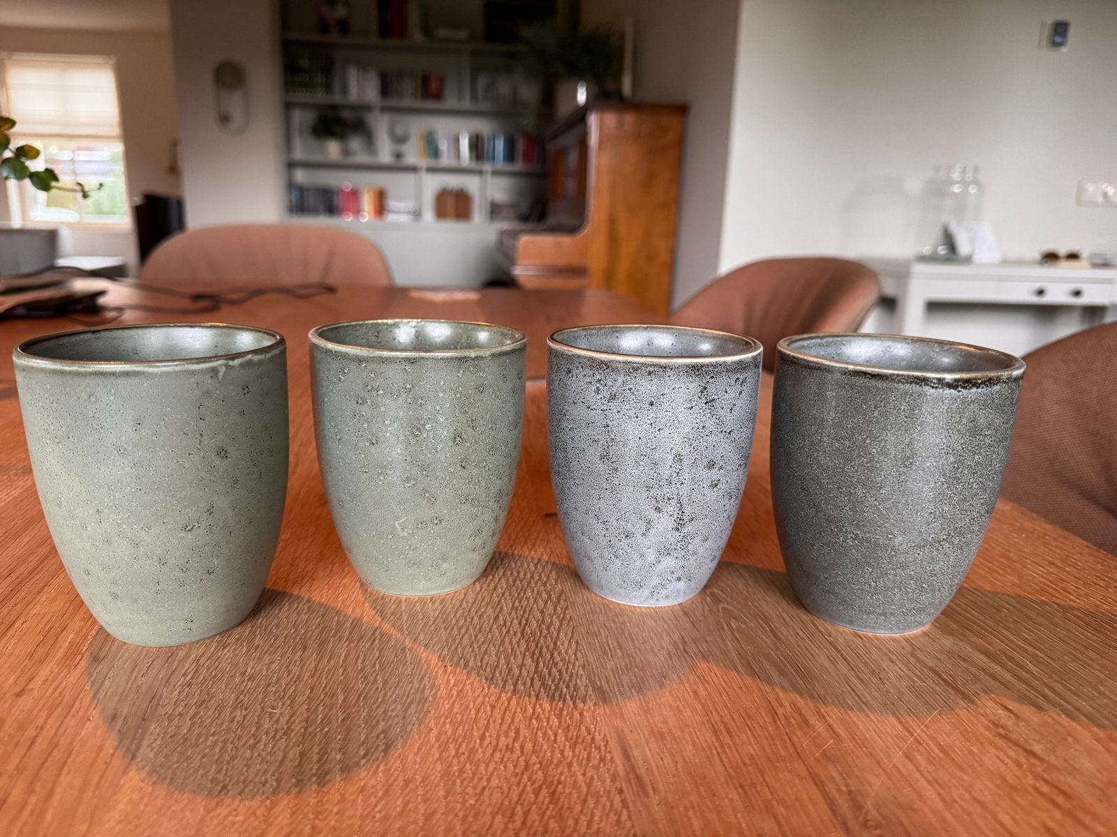 Set van 4 keramische mokken, merk Bitz, Overige merken, Keramiek, Zo goed als nieuw, Modern