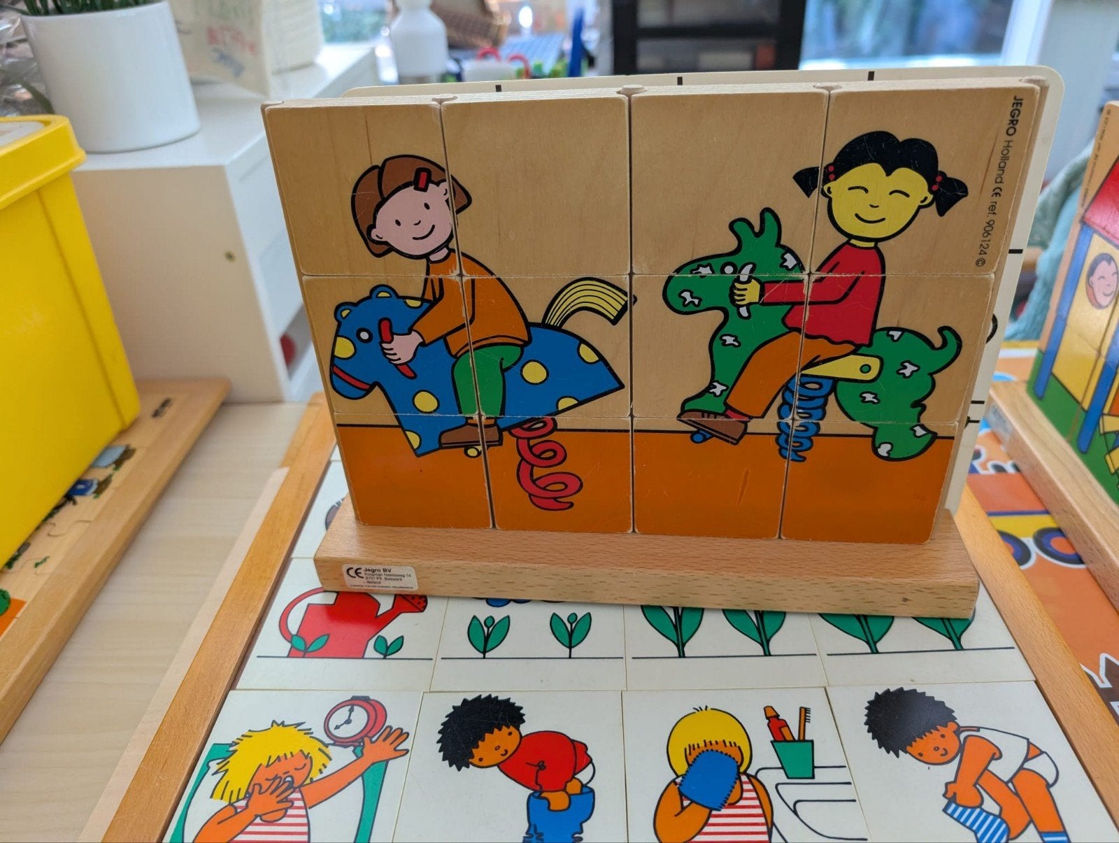 Houten draaiblokken puzzel met diverse afbeeldingen, Kinderen en Baby's, Speelgoed | Houten speelgoed, Ophalen of Verzenden, Gebruikt