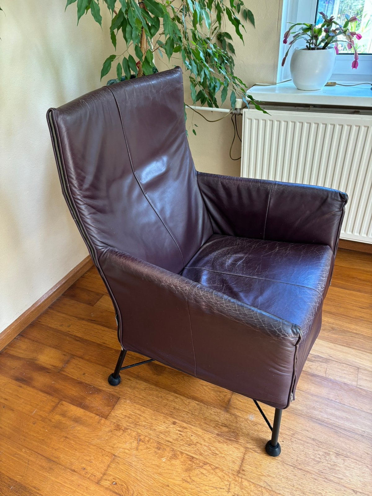 Montis Charly aubergine kleur leer design, Gebruikt, Ophalen of Verzenden, 50 tot 75 cm, Leer