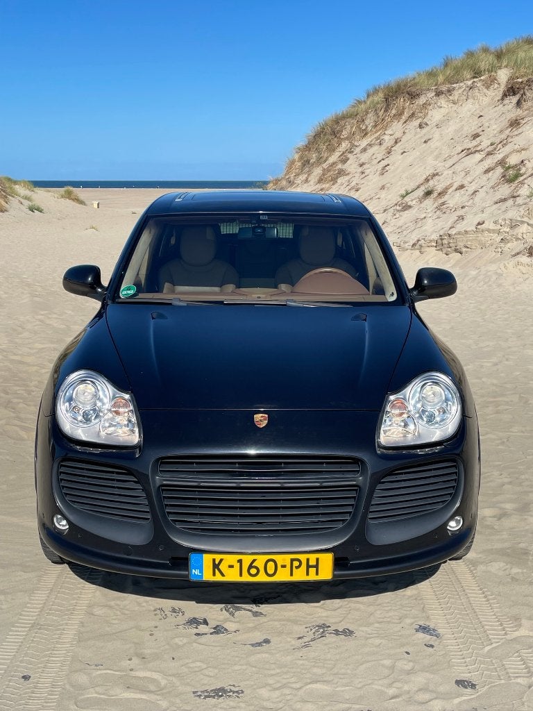Porsche Cayenne 4.5 Turbo WLS (E81 500pk getuned af fabriek), Auto's, Automaat, Cayenne, Zwart, Leder