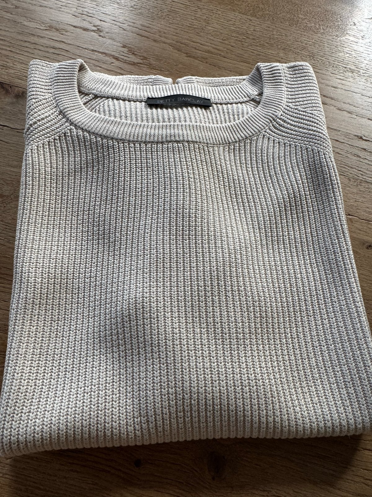Betty Barclay spencer mouwloze trui  beige maat 46, Ophalen of Verzenden, Zo goed als nieuw, Maat 46/48 (XL) of groter, Beige