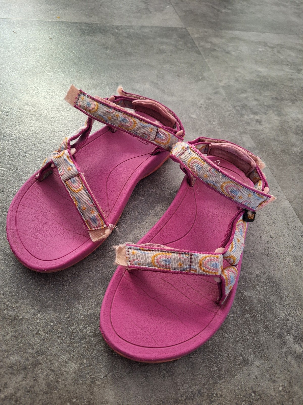 Mooie roze Teva's draagmt 35!, Gebruikt, Meisje, Overige typen, Teva