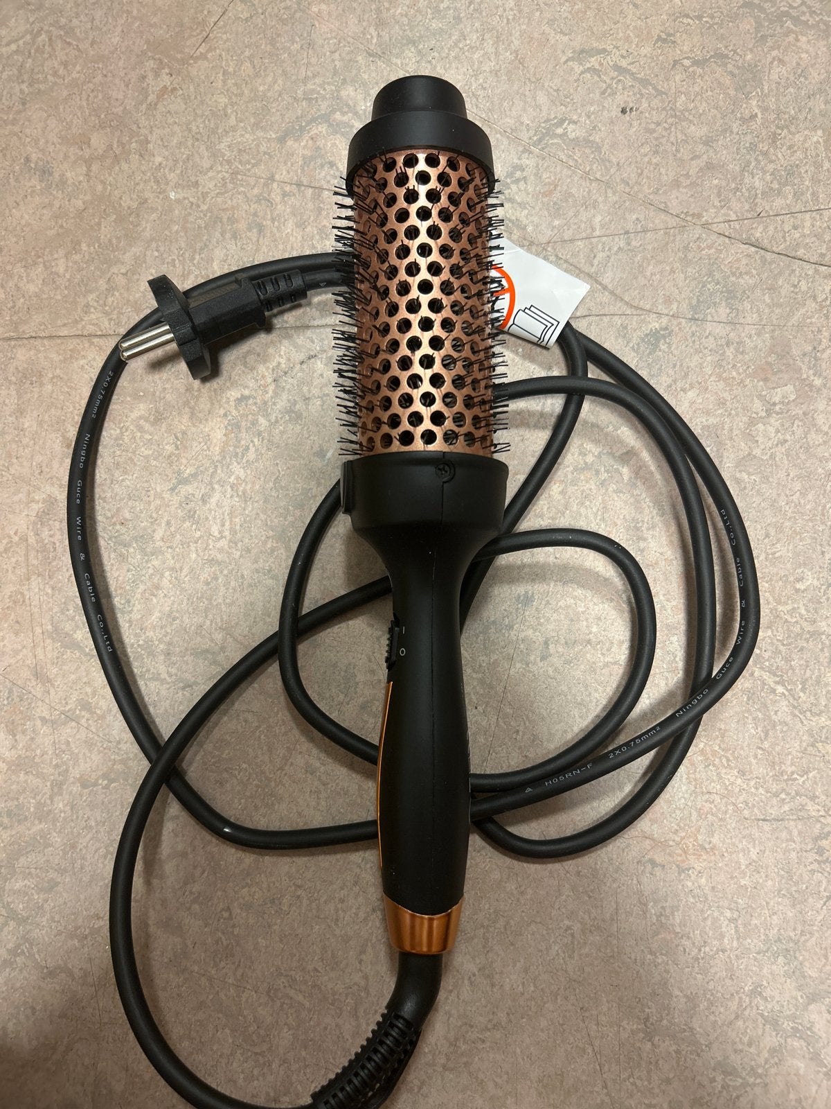 ELLE Krulborstel - Perfect voor volume en krullen, Ophalen of Verzenden, Gebruikt, Haarverzorging