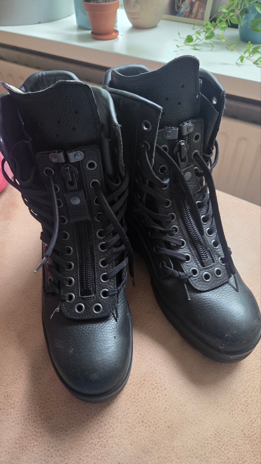 Zwarte leren veiligheidslaarzen, maat 42, Kleding | Heren, Schoenen, Onbekend, Zwart, Boots, Ophalen of Verzenden