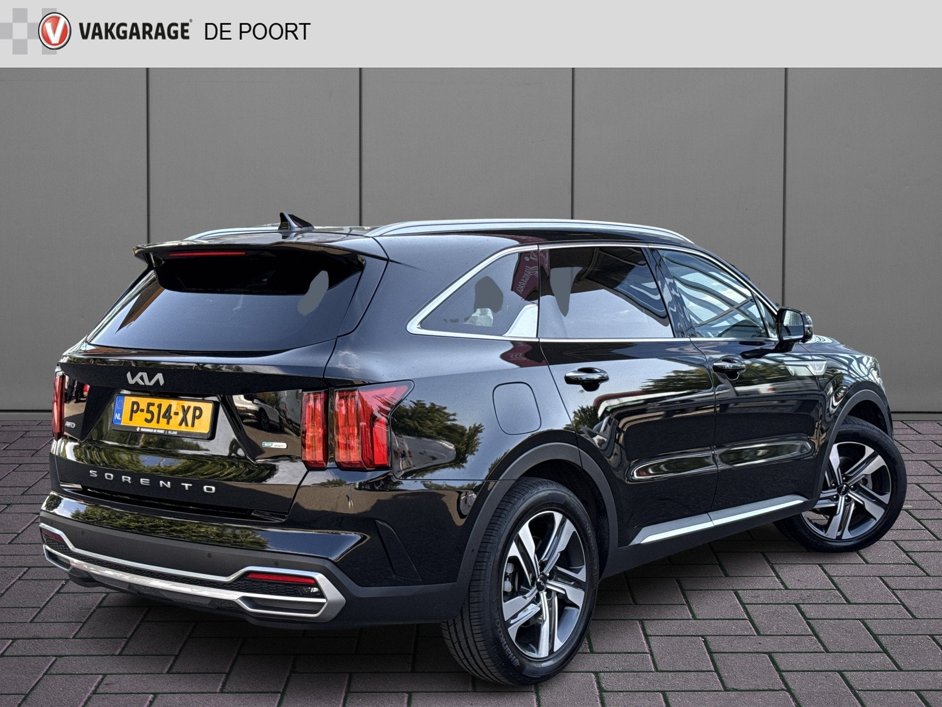 Kia Sorento 1.6 T-GDI Plug-in Hybrid 4WD ExecutiveLine 7p. |, Gebruikt, 4 cilinders, 7 stoelen, Zwart