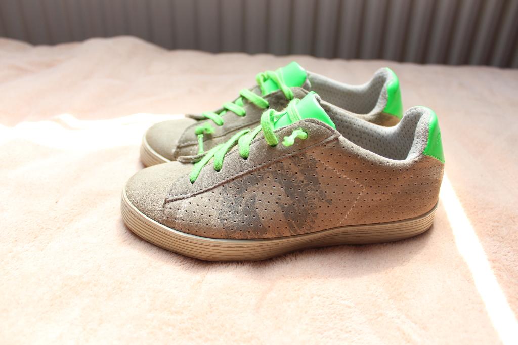 Bikkembergs sneakers, maat 32 grijs met neon groen, Gebruikt, Verzenden, Jongen of Meisje, Schoenen