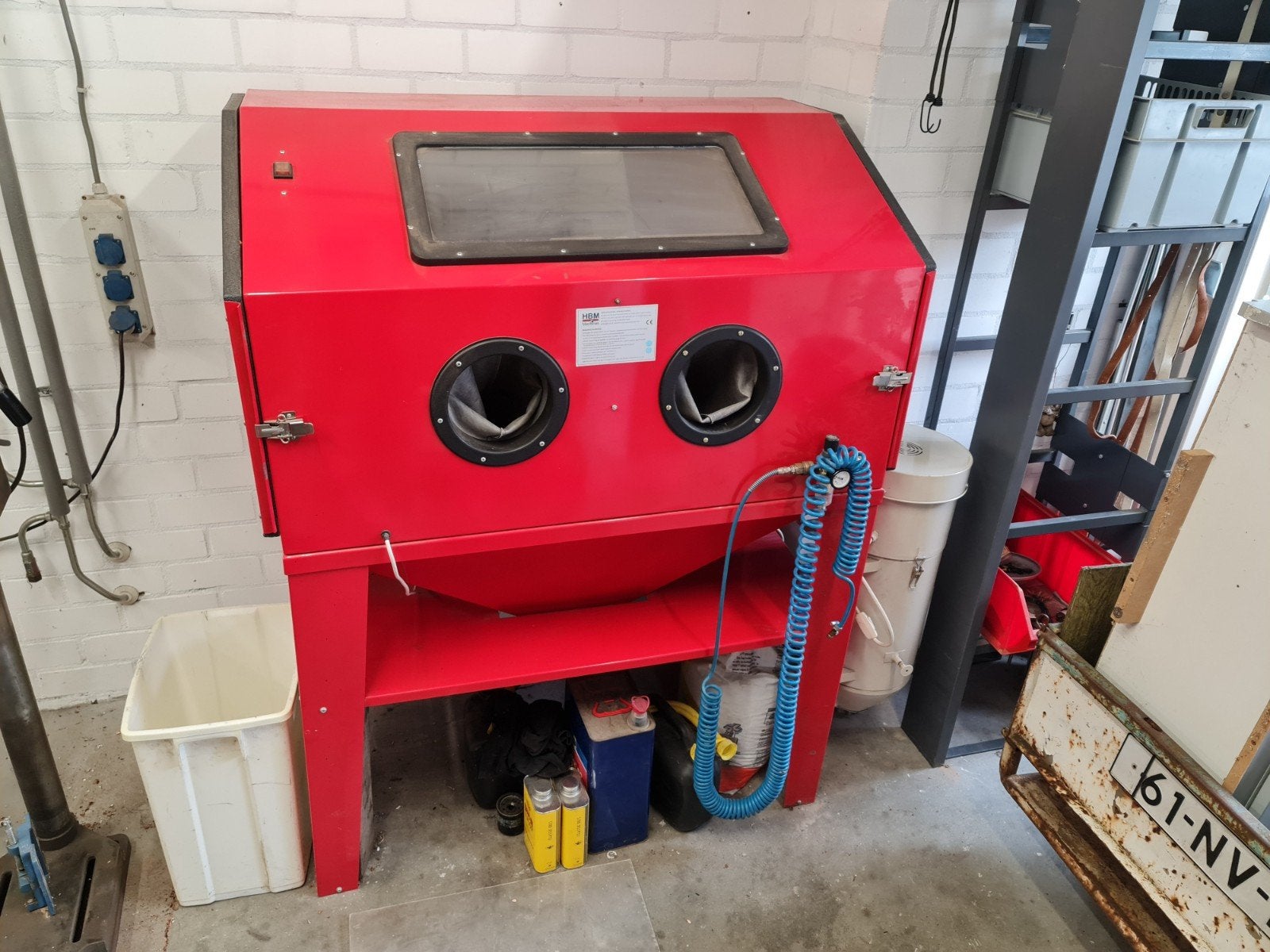 Zandstraalcabine groot model, Ophalen