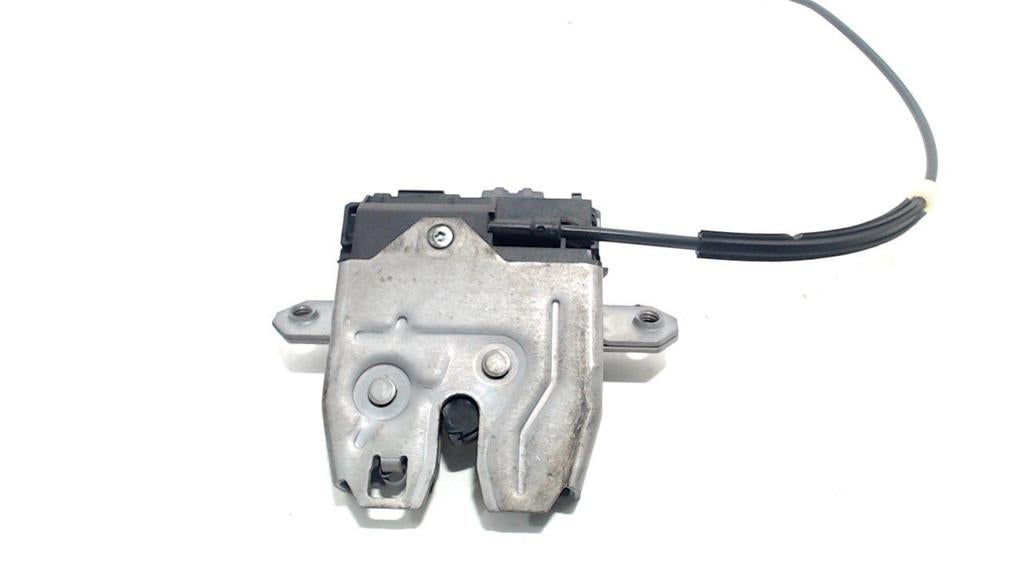 Slot mechaniek kofferdeksel achterklep elektrisch Volvo S60, Onderdelen@venauto.nl, Van der Ven Autorecycling B.V., Gebruikt, Ettenseweg 76, 4706 PB Roosendaal, The Netherlands