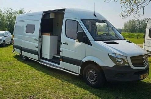 Caravans And Camping Mercedes