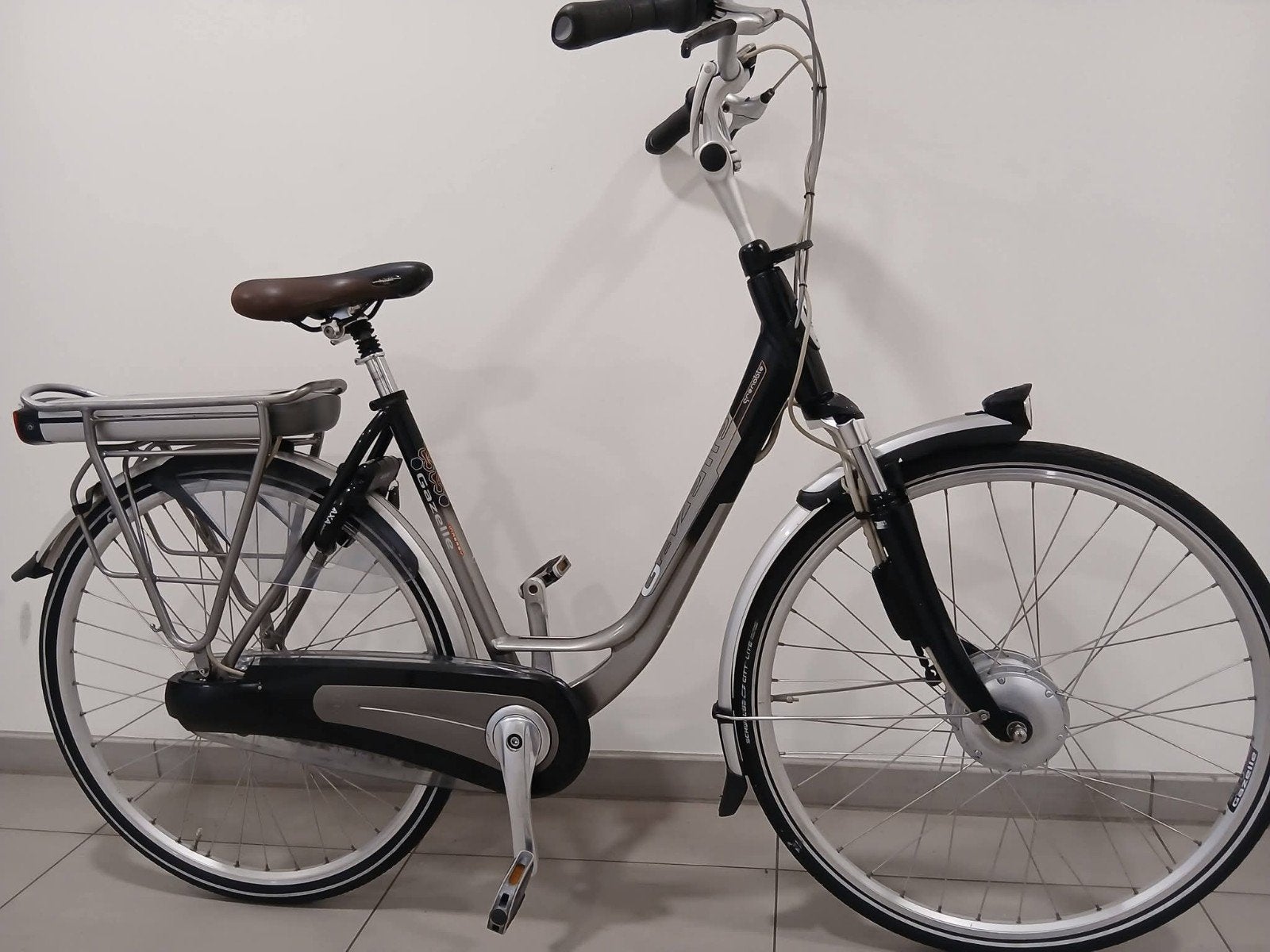 GAZELLE GRENOBLE C7 ELEKTRISCHE DAMESFIETS, Fietsen en Brommers, Elektrische fietsen, Ophalen, Zo goed als nieuw, Gazelle