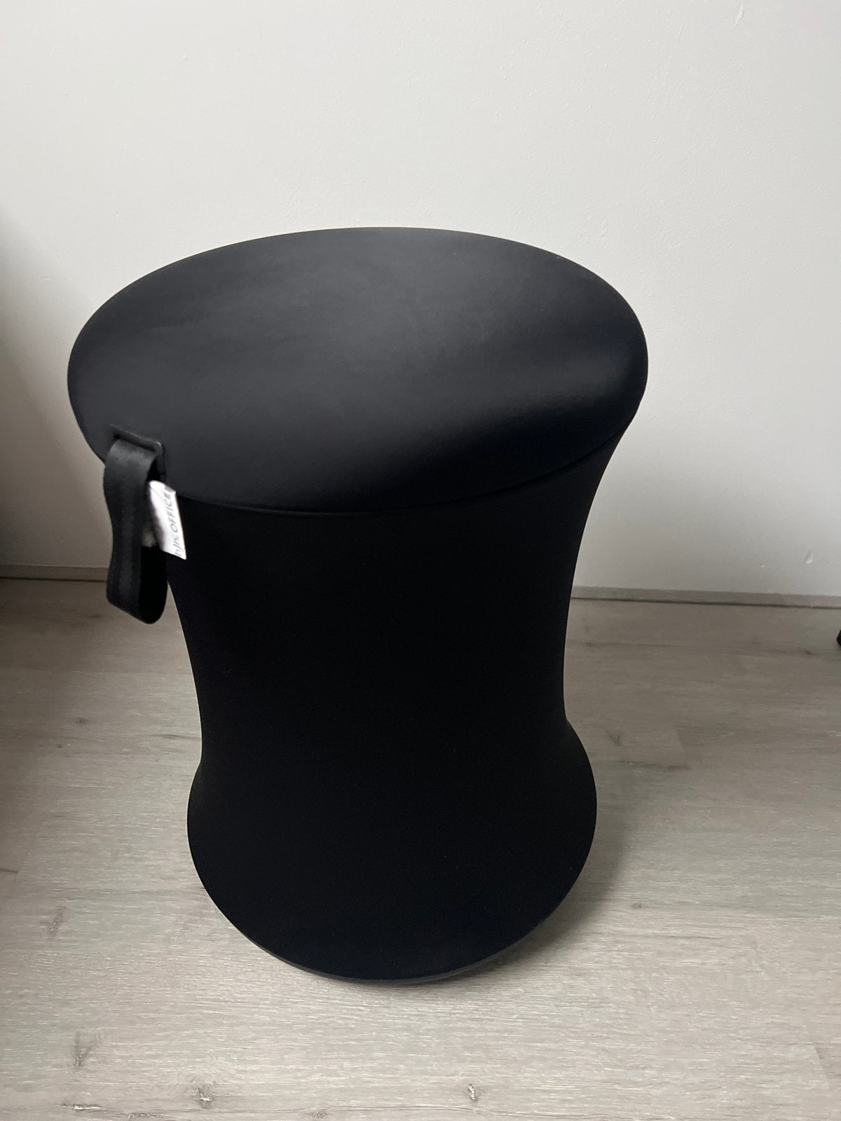 Ergonomische kruk - Zwart, Ophalen, Zwart, Zo goed als nieuw, Eén