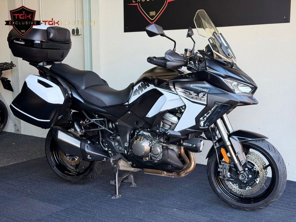 KAWASAKI VERSYS 1000 SE GRAND TOURER (GT 650 1100 S), Motoren, 4 cilinders, Motorrijbewijs A, Bedrijf, Onbekend