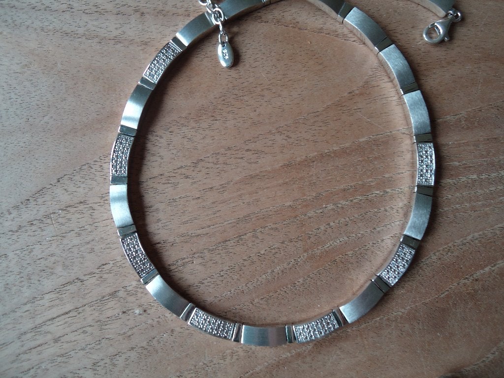 mooie echt zilveren platte esprit ketting met steentjes 925, Ophalen of Verzenden, Zo goed als nieuw, Zilver, Zilver