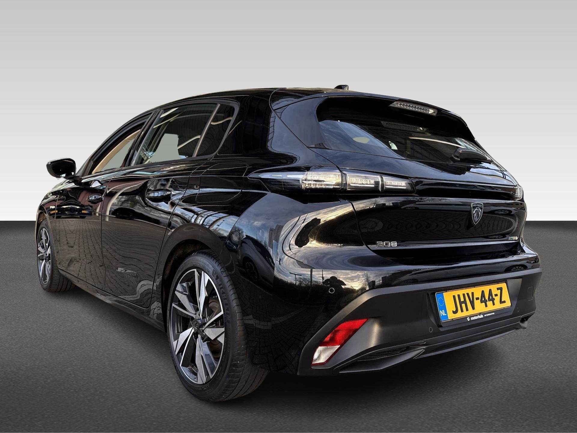 Peugeot 308 1.6 Hybrid 180pk e-EAT8 Automaat Allure, Auto's, Gebruikt, 4 cilinders, 179 pk, Zwart