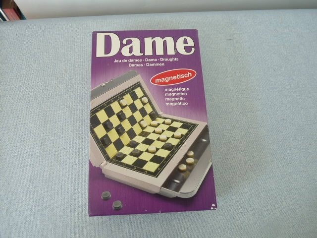  Magnetisch Dambord spel Opvouwbaar – Nieuw reisspel, Een of twee spelers, Ophalen of Verzenden, Nieuw, Reisspel