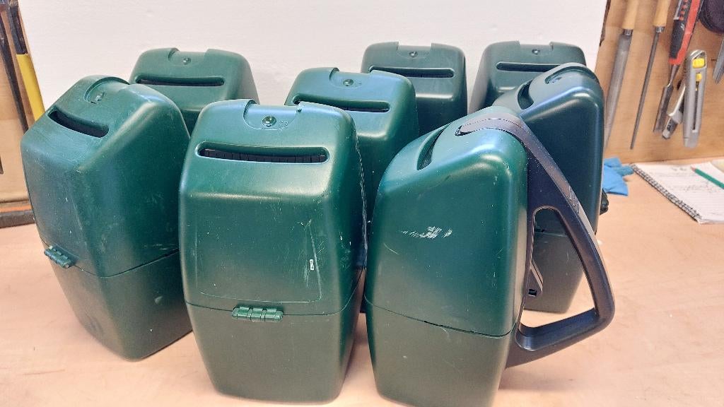 Collectebussen traditioneel groen, Ophalen
