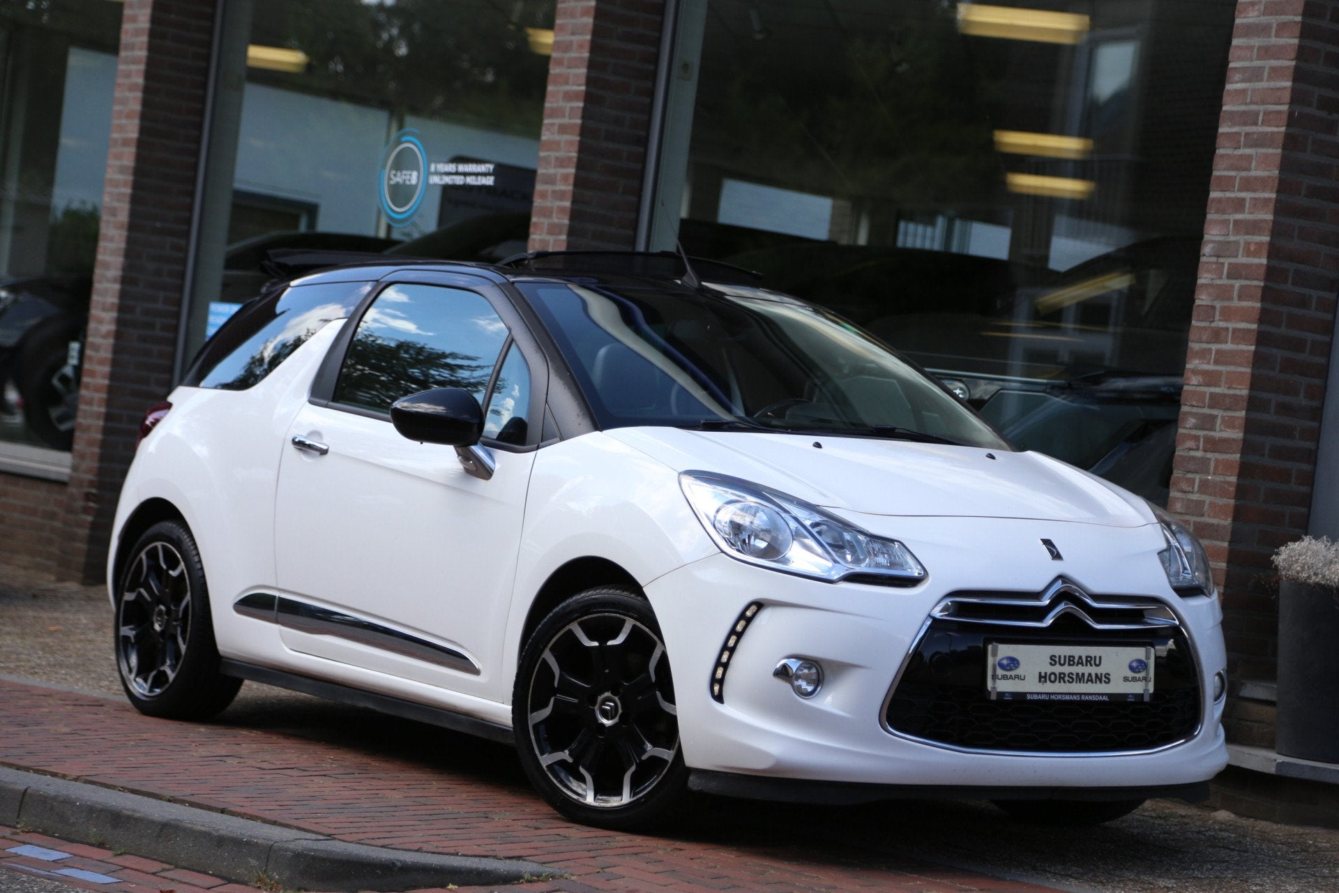 Citroën DS3 Cabrio 1.6 THP Sport Chic Navi (bj 2013), Voorwielaandrijving, Gebruikt, Cabriolet, Origineel Nederlands