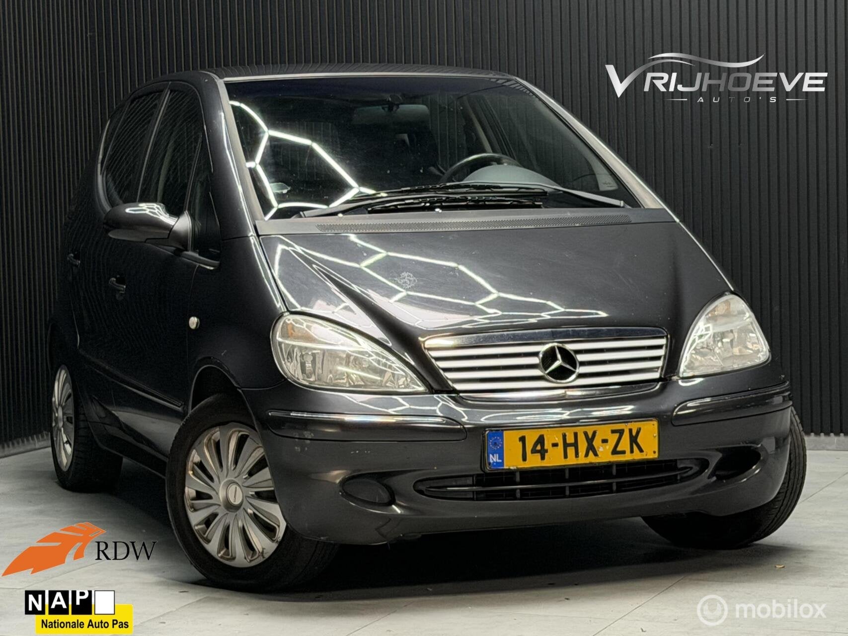 Mercedes A-klasse 160 Elegance|NAP|APK|ELEKRAMEN|STUURBEKR, Auto's, Voorwielaandrijving, Stof, 4 cilinders, 400 kg