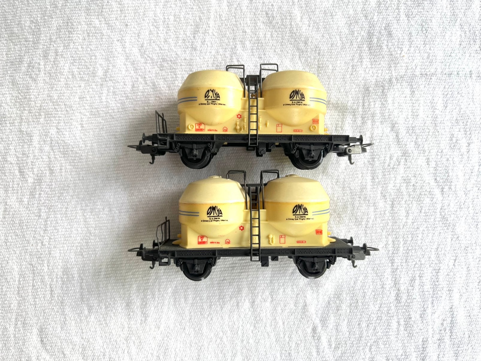 2x Lima SNCF silowagons H0, Hobby en Vrije tijd, Modeltreinen | H0, Gebruikt, Gelijkstroom, Wagon, Ophalen of Verzenden