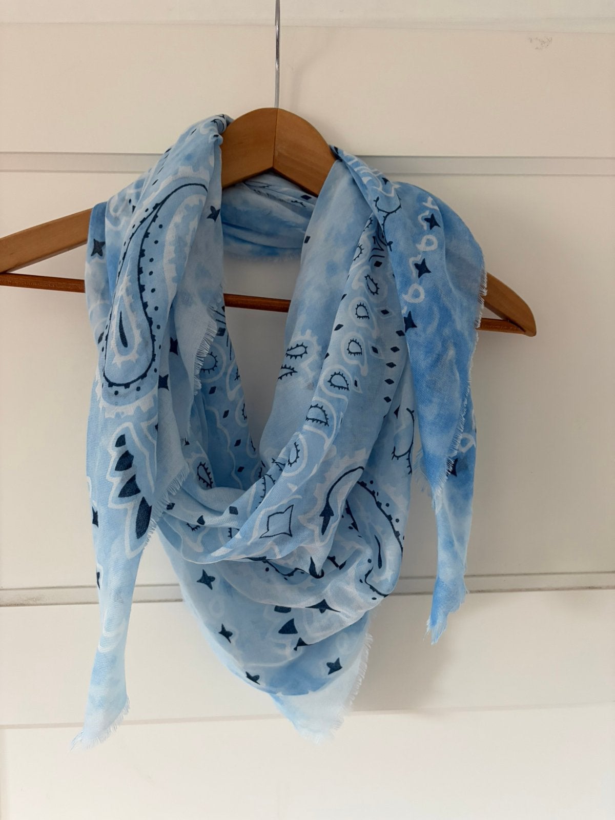 Blauwe zaldoek sjaal nieuw, Ophalen of Verzenden, Nieuw, Maat 46/48 (XL) of groter, Sjaal